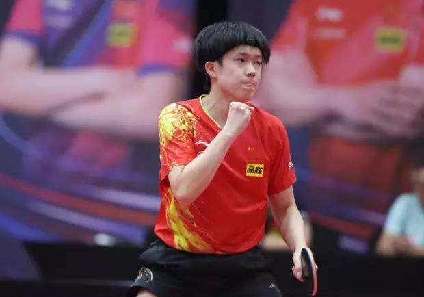 突发枪击事 突发枪击事