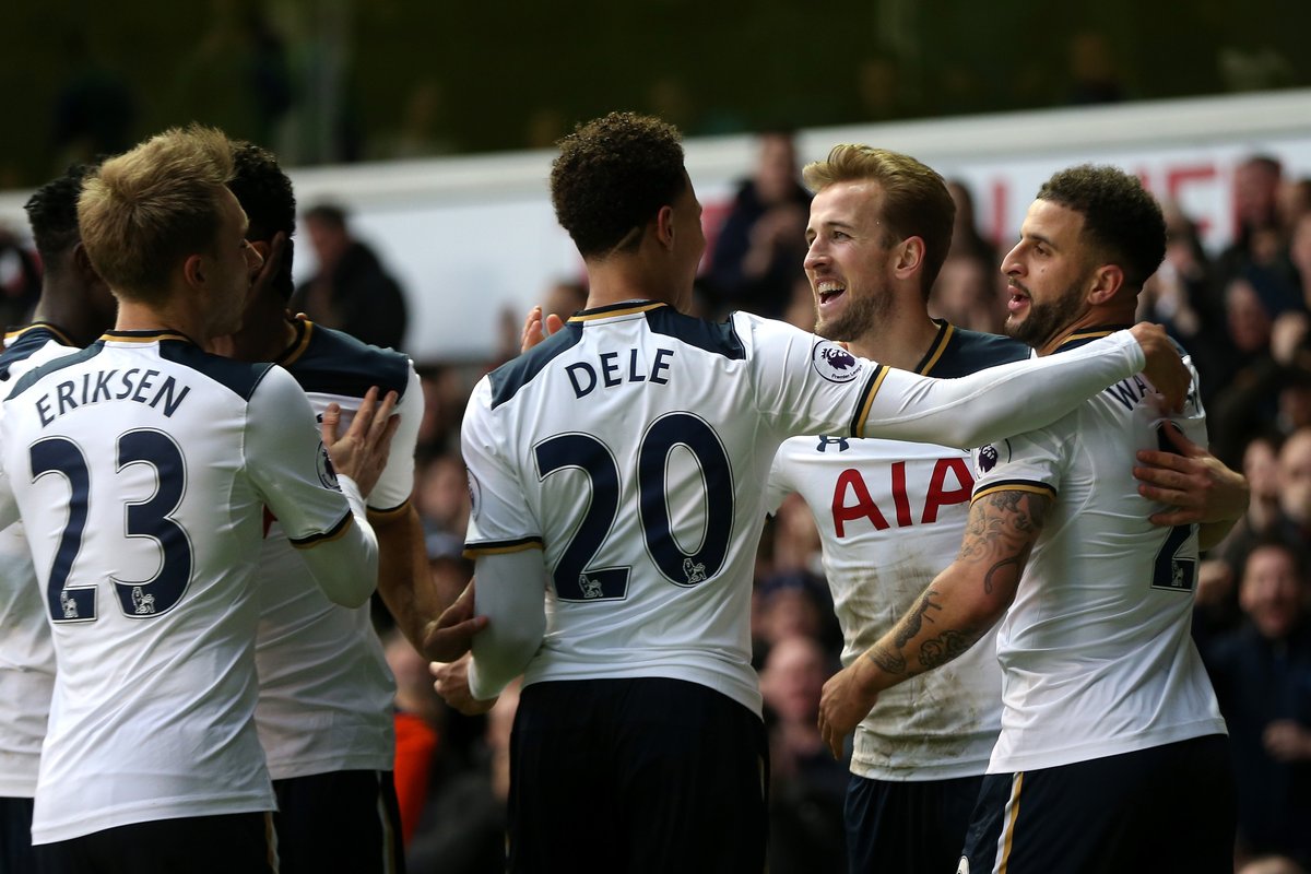 尤其有三位 尤其有三位